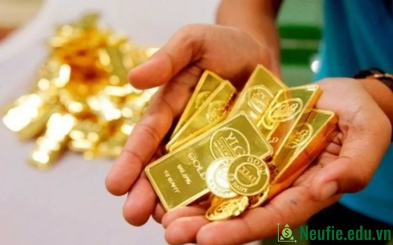 Mua vàng tích trữ là một hình thức đầu tư sinh lời an toàn, ít rủi ro