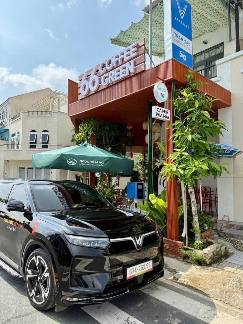 Làm trạm sạc VinFast tại quán cafe giúp tối ưu lợi nhuận, thu hút thêm đối tượng khách hàng dừng chân nghỉ sạc